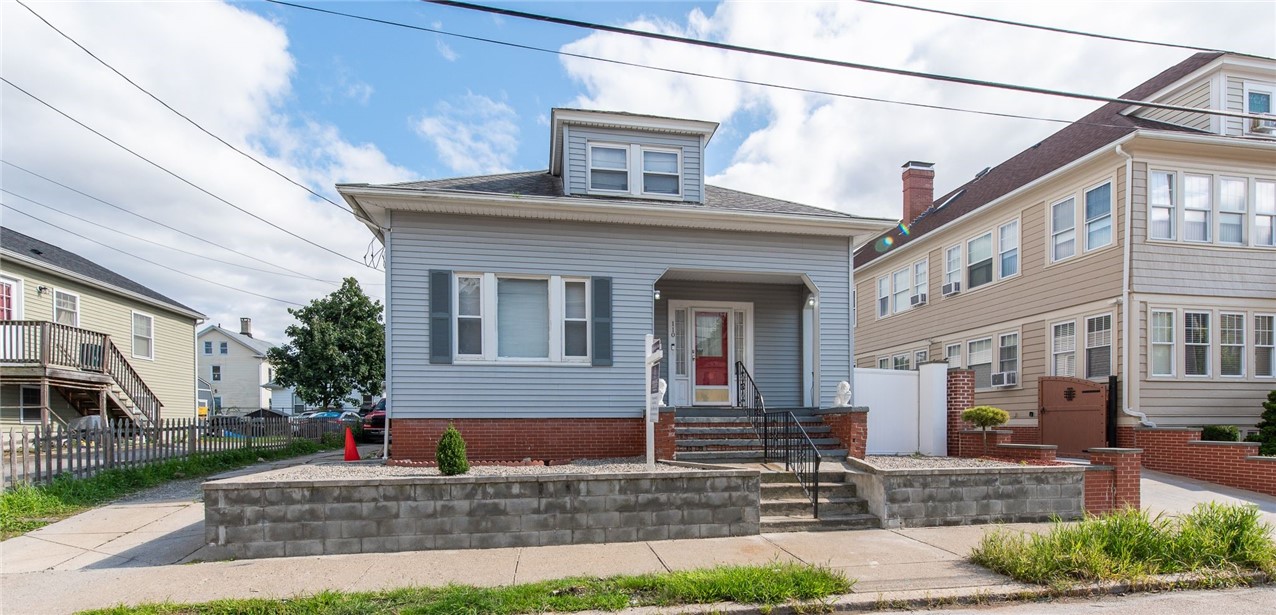 Roosevelt St, Providence, RI 02909