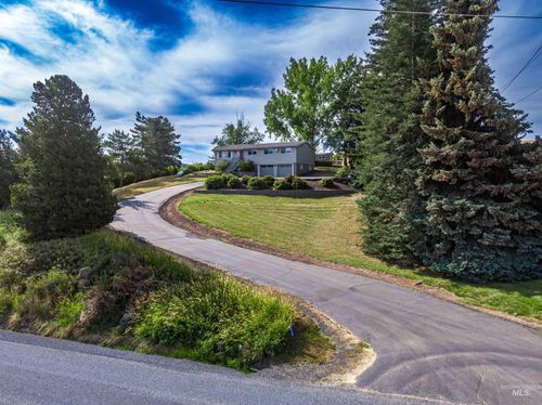 4109 Lenville Rd, Moscow, ID, 83843-7838 | Card Image