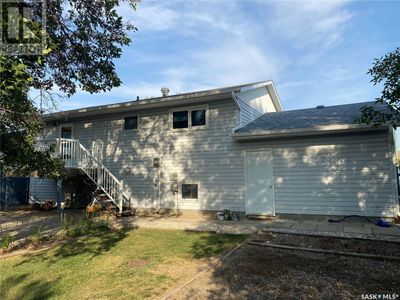 2115 100a St, House other with 2 bedrooms, 2 bathrooms and null parking in Tisdale SK | Image 3