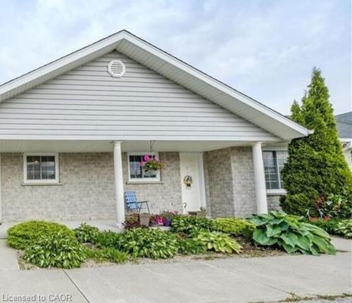 {{alt}} | Card Image