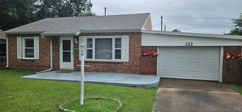 322 Se 5th St, Pryor, OK, 74361-6221 | Card Image