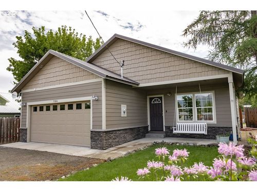 104 N College St, Joseph, OR, 97846-8465 | Card Image