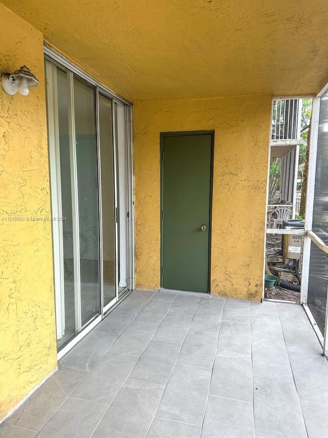 106G - 4045 W Mcnab Rd, Condo with 2 bedrooms, 2 bathrooms and null parking in Pompano Beach FL | Image 23