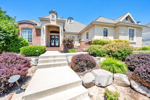 1051 E 100 N, Lindon, UT, 84042-2268 | Card Image