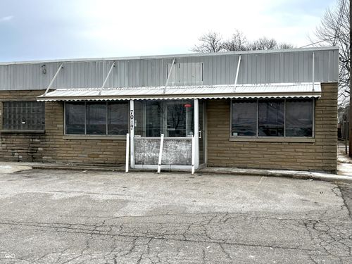 7017 Pendleton Pike, Indianapolis, IN, 46226-5127 | Card Image