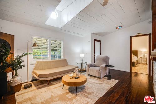 1165 Cherokee, Topanga, CA, 90290-4424 | Card Image