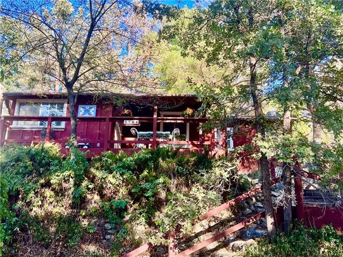 3704 Kiwanis Trl, Frazier Park, CA, 93225-8063 | Card Image