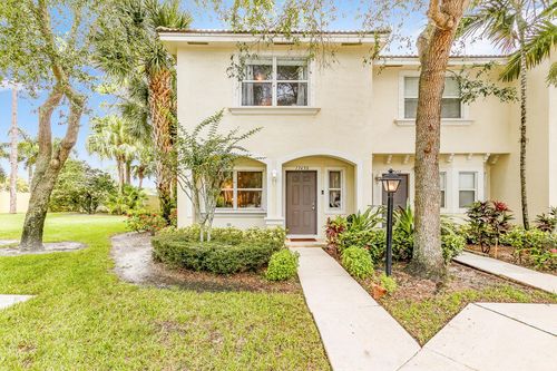 13436 Old Englishtown Rd, Wellington, FL, 33414-3993 | Card Image