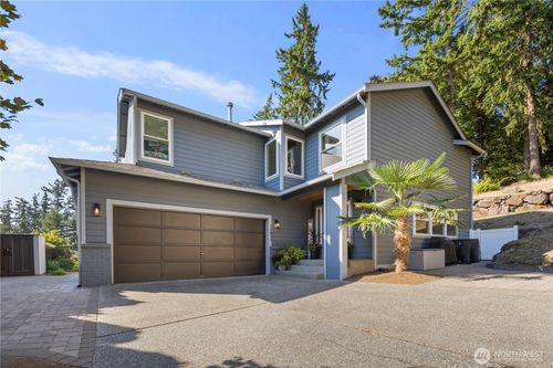 12037 89th Pl Ne, Kirkland, WA, 98034-2631 | Card Image