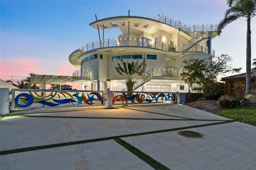 12650 7th St E, TREASURE ISLAND, FL, 33706-1004 | Card Image