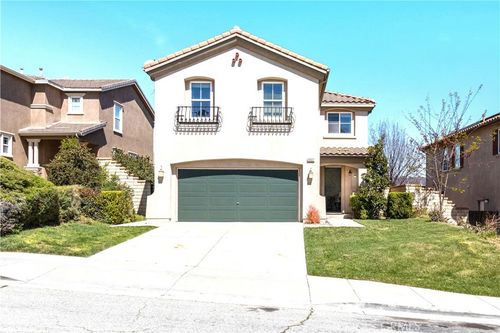 20027 Christopher Ln, Santa Clarita, CA, 91350-3681 | Card Image