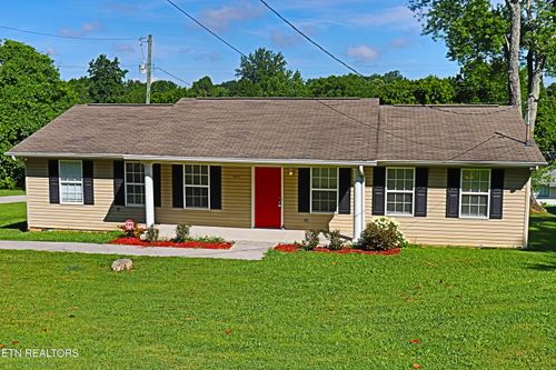 1427 Lantana Ln, Knoxville, TN, 37912-5907 | Card Image