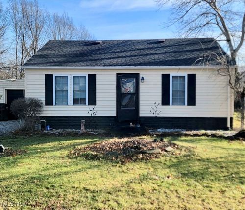 5211 Hecock Ave, Lorain, OH, 44055-3229 | Card Image