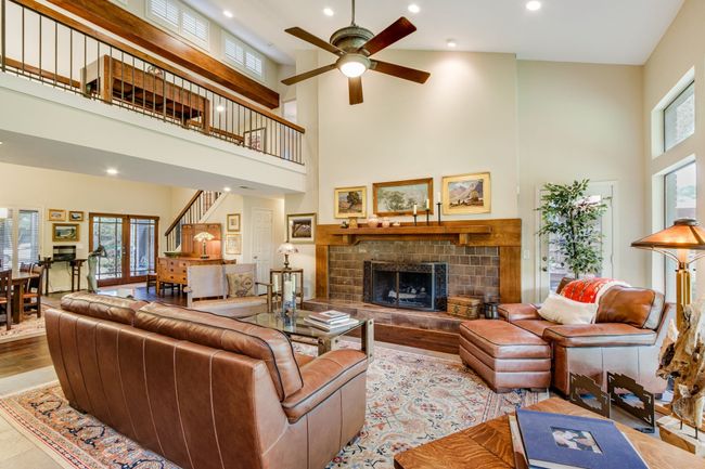 Gas burning fireplace | Image 9