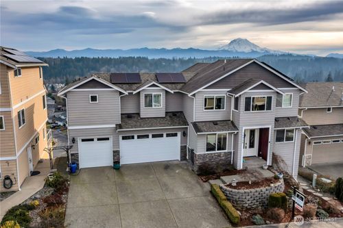 10908 177th Avenue Ct E, Bonney Lake, WA, 98391 | Card Image