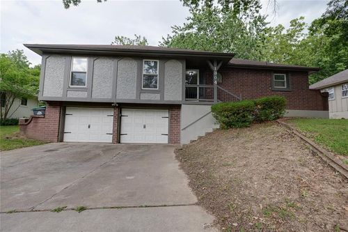 1304 Sw 23rd St, Blue Springs, MO, 64015-4742 | Card Image