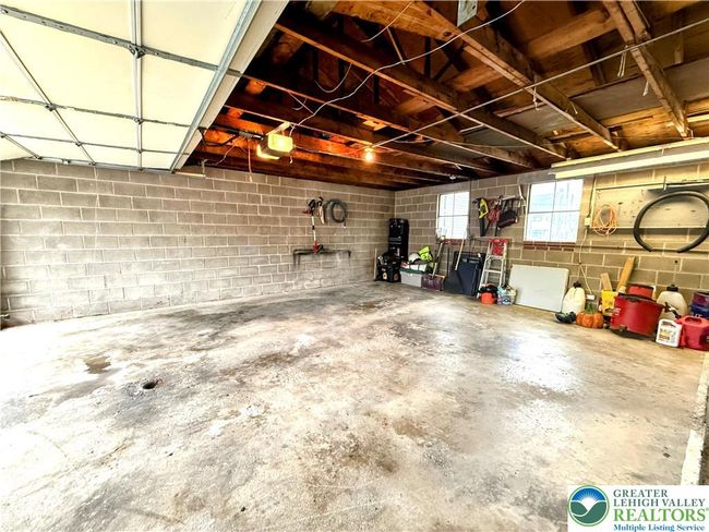 213 E Main St, House other with 4 bedrooms, 2 bathrooms and null parking in Pen Argyl PA | Image 7