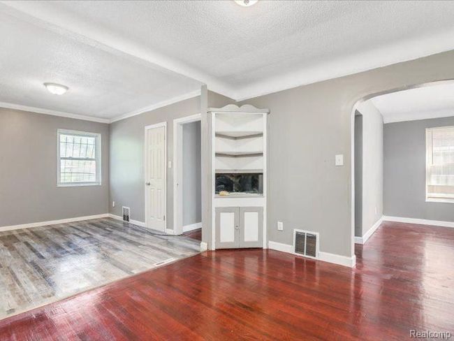 14219 Kilbourne St, House other with 3 bedrooms, 1 bathrooms and null parking in Detroit MI | Image 5