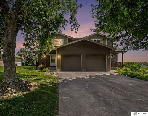 20213 Veterans Drive, Omaha, NE, 68022 | Card Image