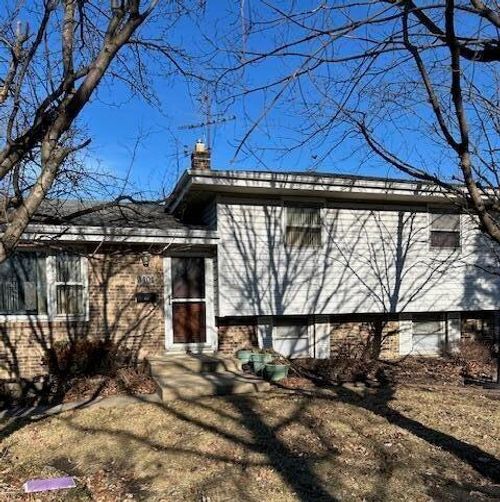 9401 Fran Lin Pkwy, Munster, IN, 46321-3918 | Card Image