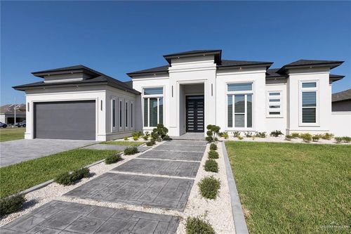 9807 N 24th Ln, McAllen, TX, 78504-7013 | Card Image