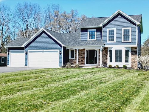 209 Whittier Rd, Spencerport, NY, 14559 | Card Image