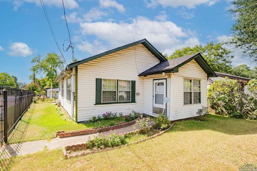1715 Holly Street, Longview, TX, 75602 | Card Image