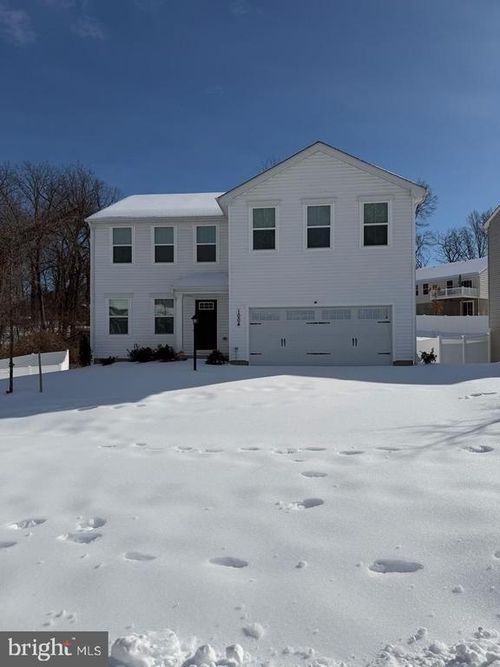 1004 Veneer Ct, Capitol Heights, MD, 20743-4119 | Card Image