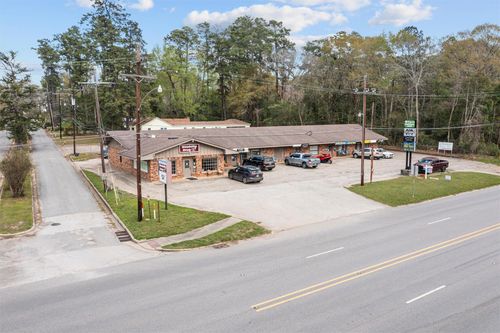 1002 W Bluff St, Woodville, TX, 75979-4736 | Card Image