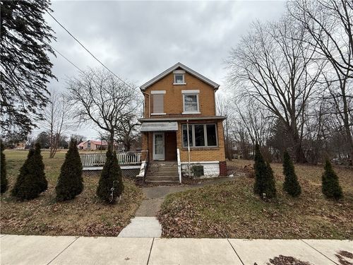 1033 Emerson Ave, Farrell, PA, 16121-1106 | Card Image