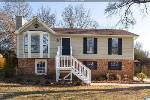 8401 Lanewood Cir, LEEDS, AL, 35094-7905 | Card Image