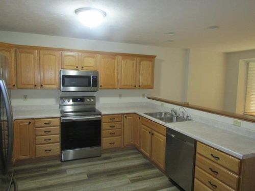 914 Chipman Lane Street, Owosso, MI, 48867 | Card Image