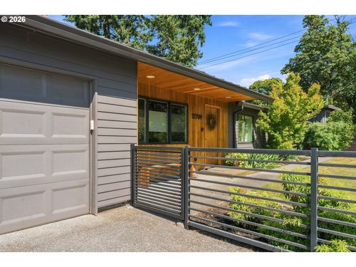 12709 Se Ramona St, Portland, OR, 97236 | Card Image