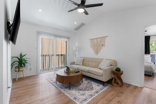 apt-23-6903 Deatonhill Dr, Austin, TX, 78745-5133 | Card Image