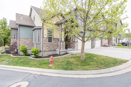 2169 Orchard Pines Loop, Bountiful, UT, 84010-5673 | Card Image