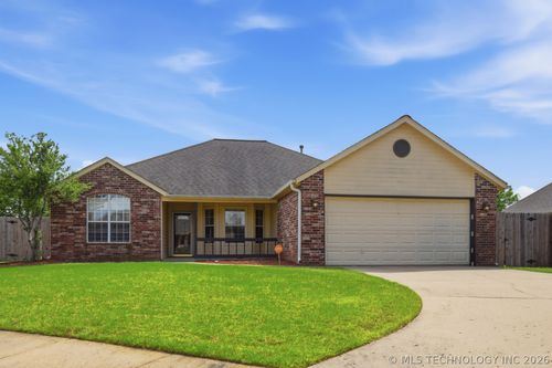 1510 W 117th Ct S, Jenks, OK, 74037-4271 | Card Image