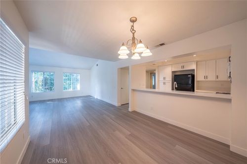 71 Woodleaf, Irvine, CA, 92614-7081 | Card Image