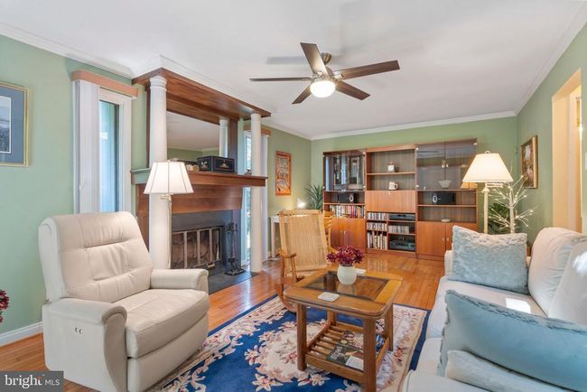 6055 Forrest Hollow Ln, Townhouse with 3 bedrooms, 3 bathrooms and null parking in SPRINGFIELD VA | Image 4