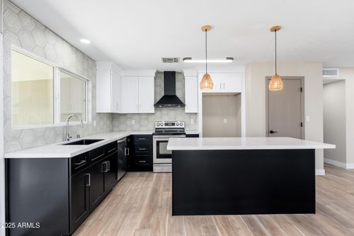 1805 W Cheyenne Dr, Chandler, AZ, 85224-1854 | Card Image