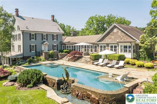 9 Blueberry Ln, PERKASIE, PA, 18944-4226 | Card Image