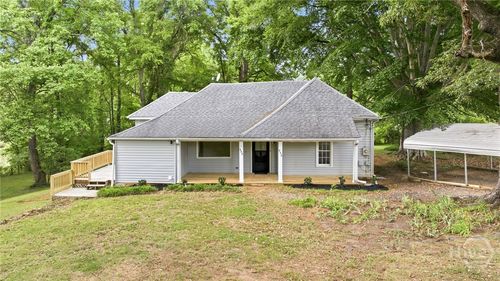 808 Knollwood Dr, winder, GA, 30680-2825 | Card Image