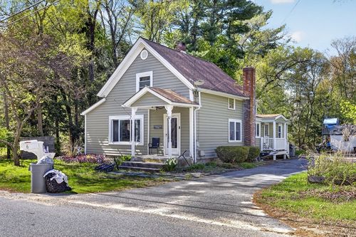 6 North Rd, Foster, RI, 02825-1343 | Card Image