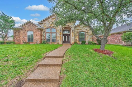 201 Edinburgh, Waco, TX, 76712-4061 | Card Image