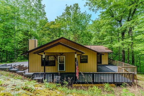 630 Pinemont Dr, Pigeon Forge, TN, 37863-3772 | Card Image