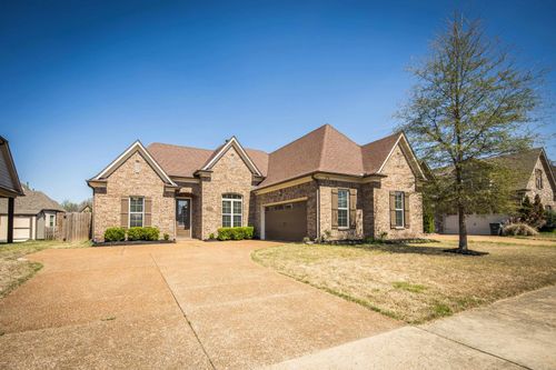 8754 Stony Glen Dr, Bartlett, TN, 38133-2156 | Card Image