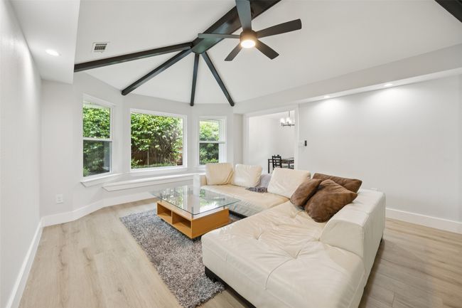 2212 Golden Willow Ln, House other with 4 bedrooms, 3 bathrooms and null parking in Richardson TX | Image 9