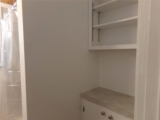 505 S Saint Andrews St, House other with 3 bedrooms, 2 bathrooms and 2 parking in Weimar TX | Image 9