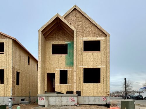 136-906 W 1600 S, Clearfield, UT, 84015-8641 | Card Image