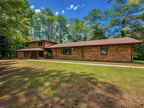 2286 Dawnville Beaverdale Rd Ne, Dalton, GA, 30721-7111 | Card Image