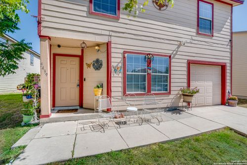 5439 Kensington Run, San Antonio, TX, 78228-6615 | Card Image